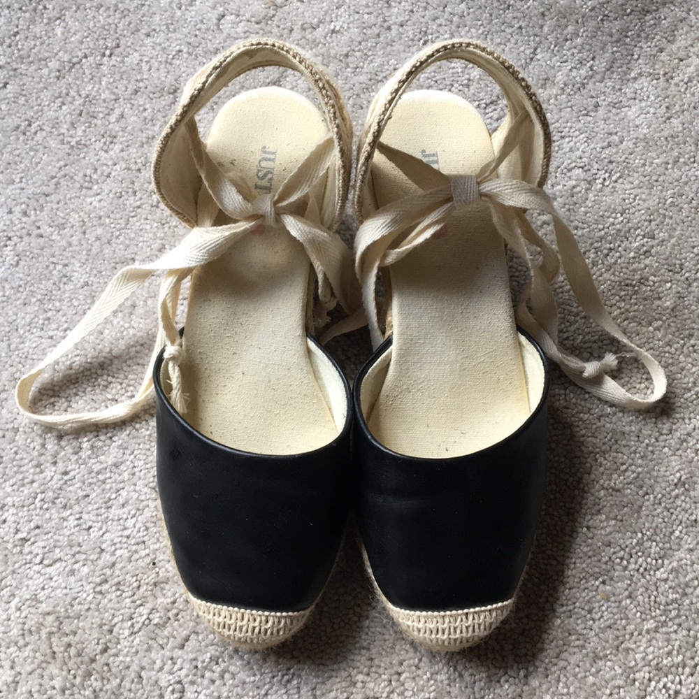 Nude canvas woven wedges